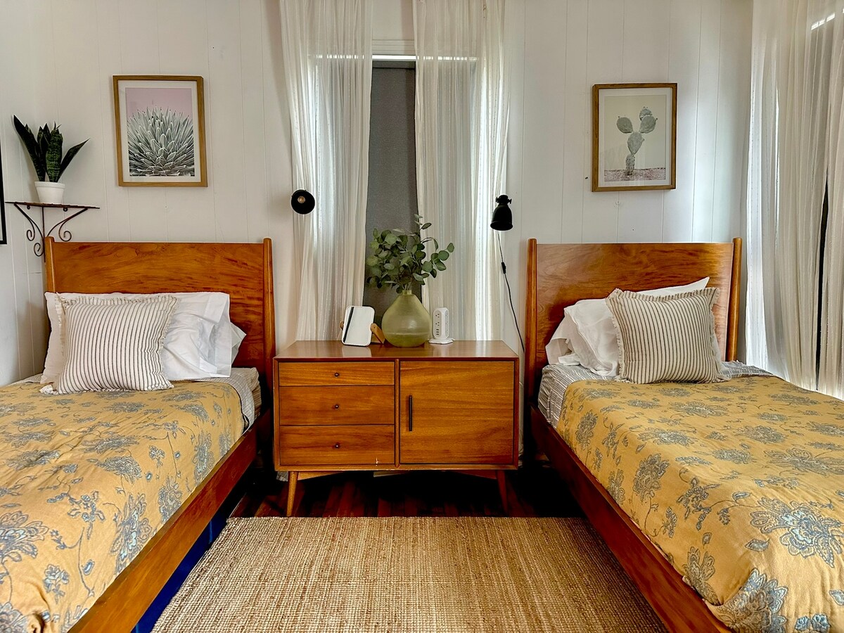 Colorful East Austin Bungalow | Patio | Walkable