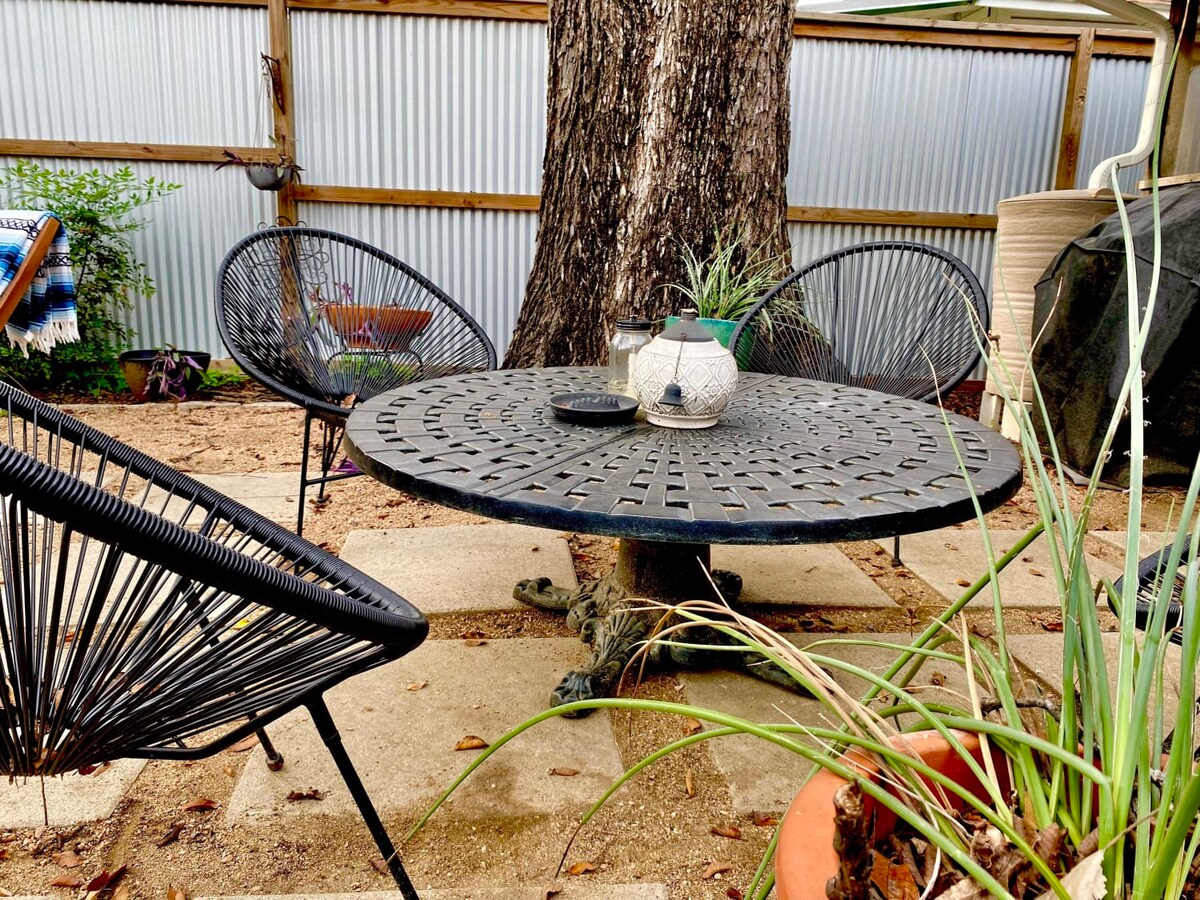Colorful East Austin Bungalow | Patio | Walkable