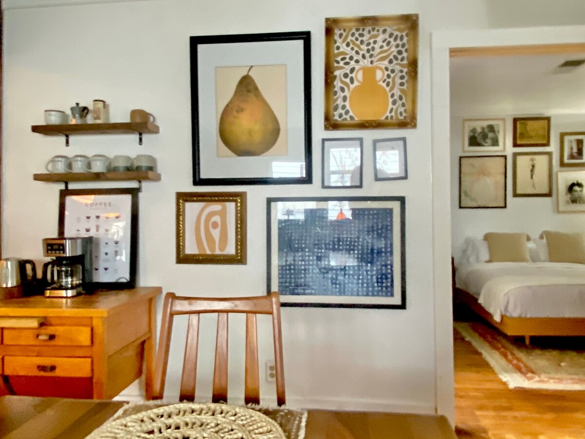 Colorful East Austin Bungalow | Patio | Walkable