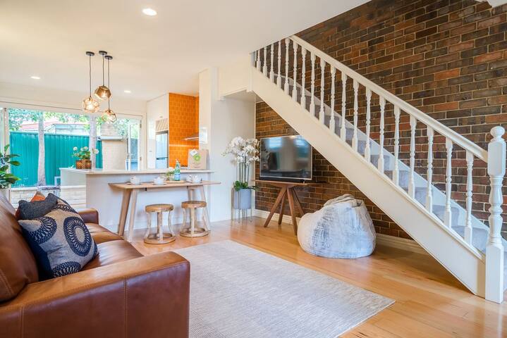 Buckingham gallery image 2