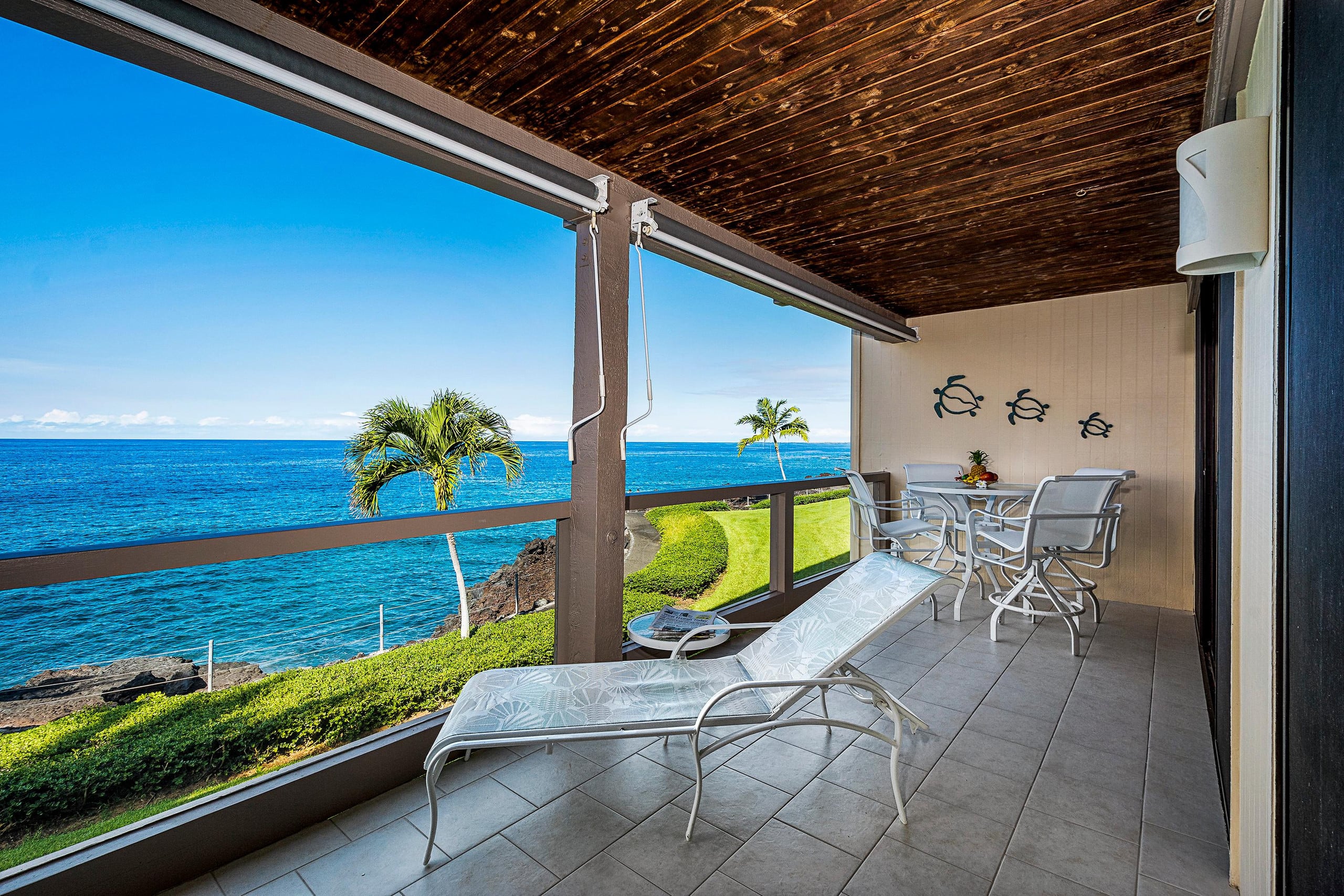 Condo in Kailua-Kona · ★4.57 · 2 bedrooms · 2 beds · 2 baths - Image 2