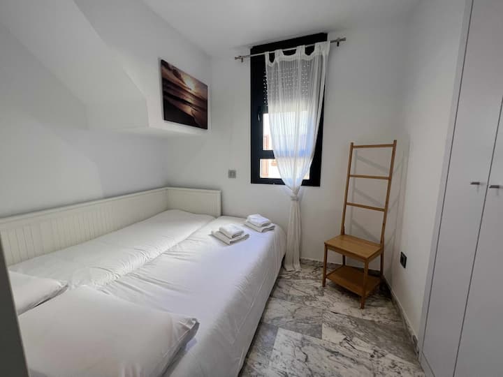 Მთელი ოთახის ფოტო