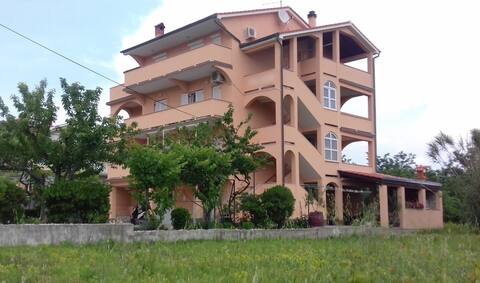 Apartment 696-5 (a1) for 6+4 people in Lopar