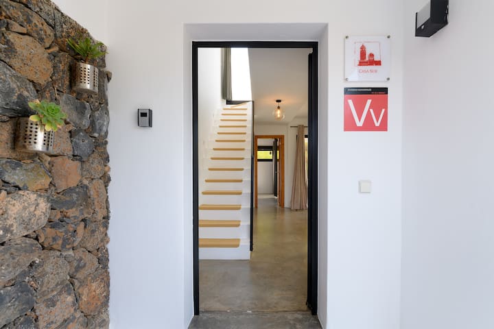 Sarah Y Andrés managed Airbnb listing 1