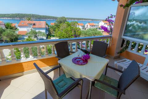 Apartment Anđela - 80 m from beach