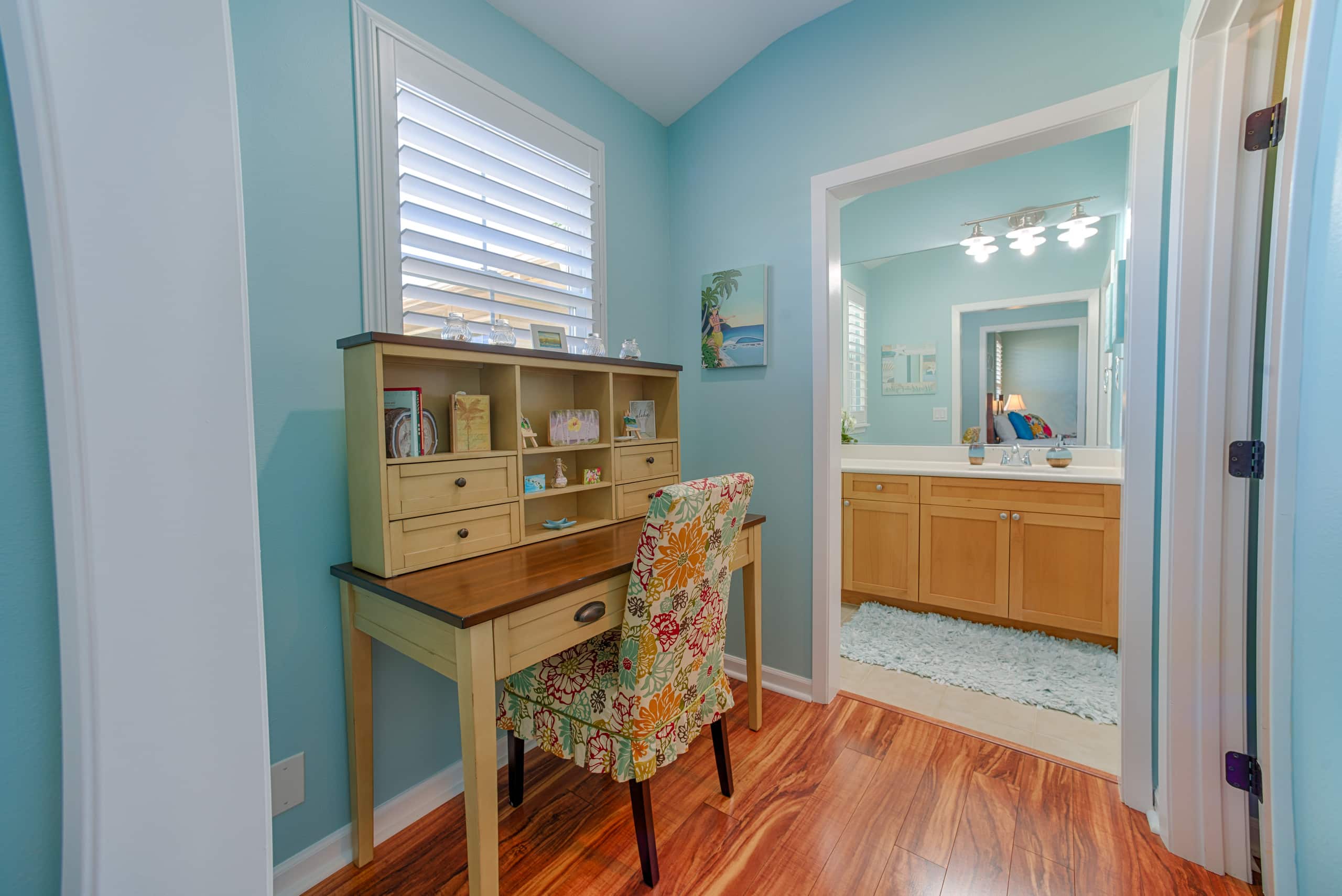 Condo in Princeville · ★4.86 · 2 bedrooms · 4 beds · 3 shared baths - Image 17