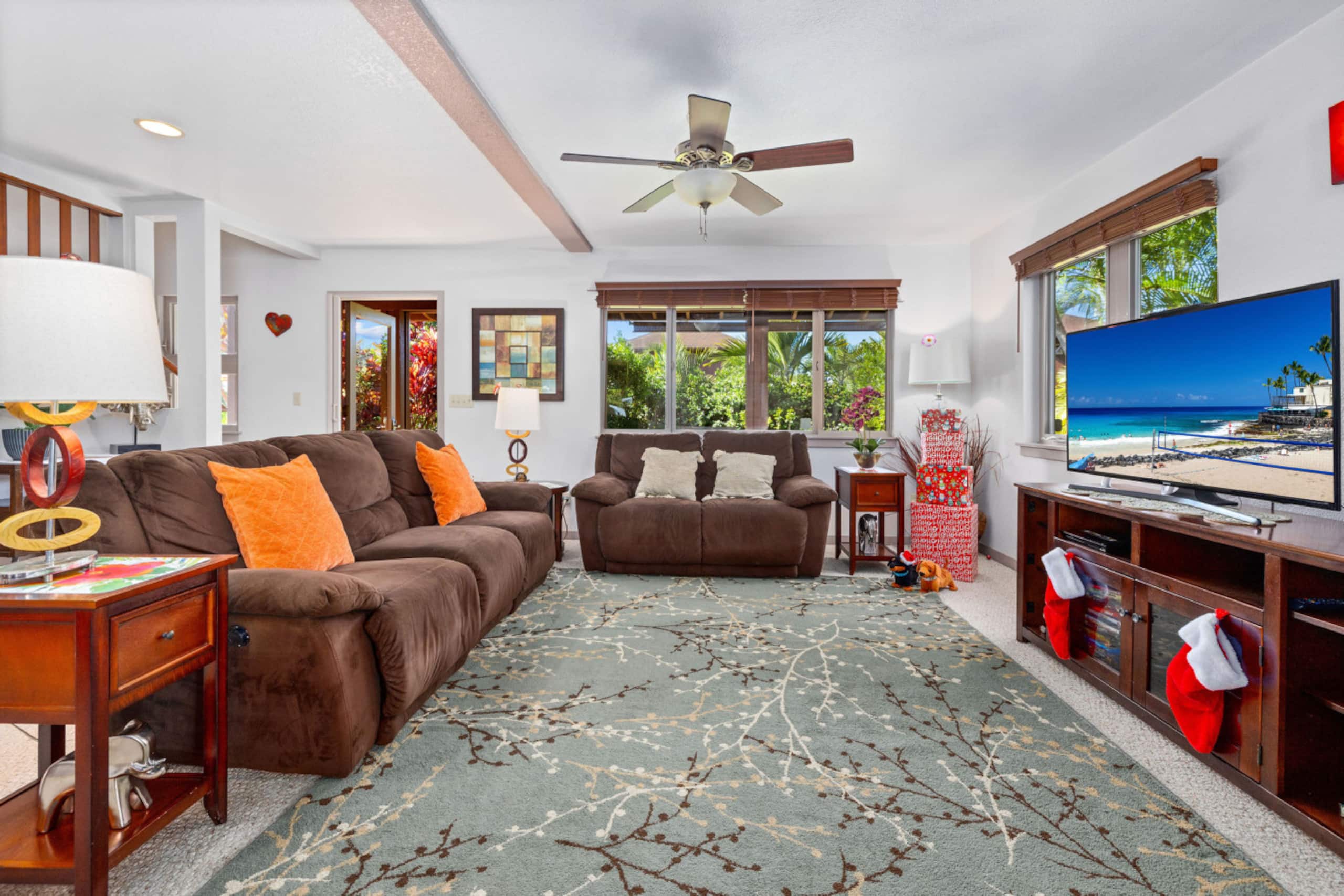 Home in Kailua-Kona · ★4.84 · 3 bedrooms · 3 beds · 2.5 baths - Image 3