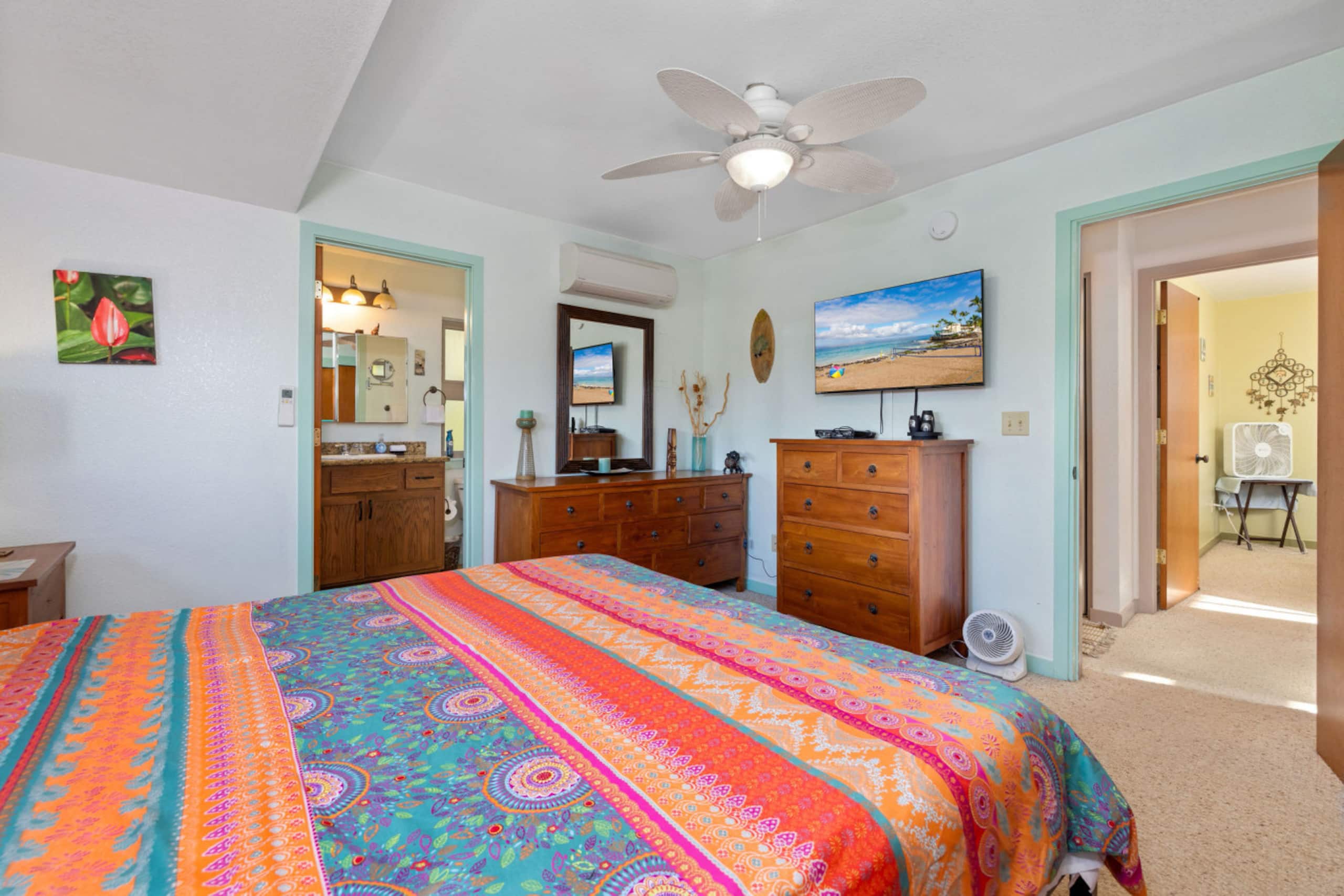 Home in Kailua-Kona · ★4.84 · 3 bedrooms · 3 beds · 2.5 baths - Image 9