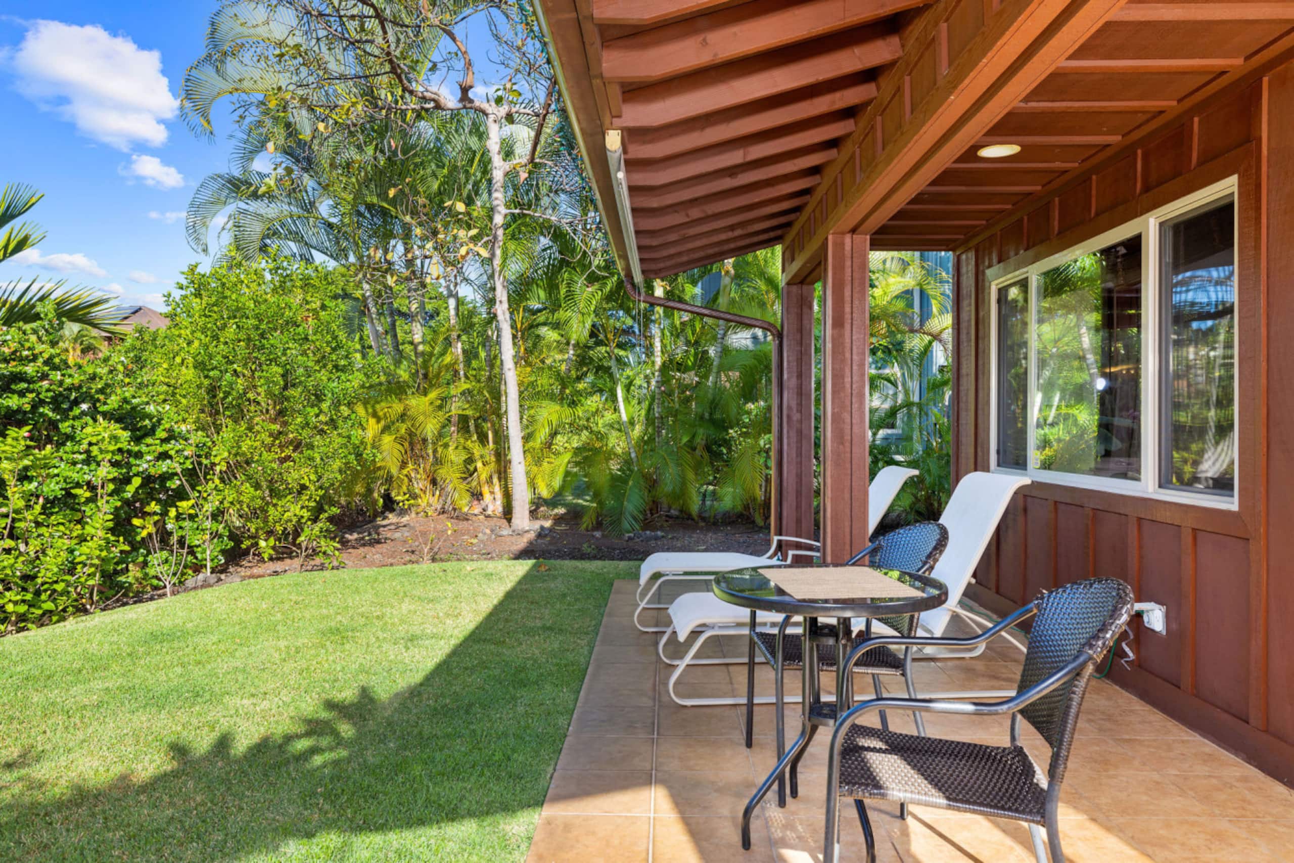 Home in Kailua-Kona · ★4.84 · 3 bedrooms · 3 beds · 2.5 baths - Image 18