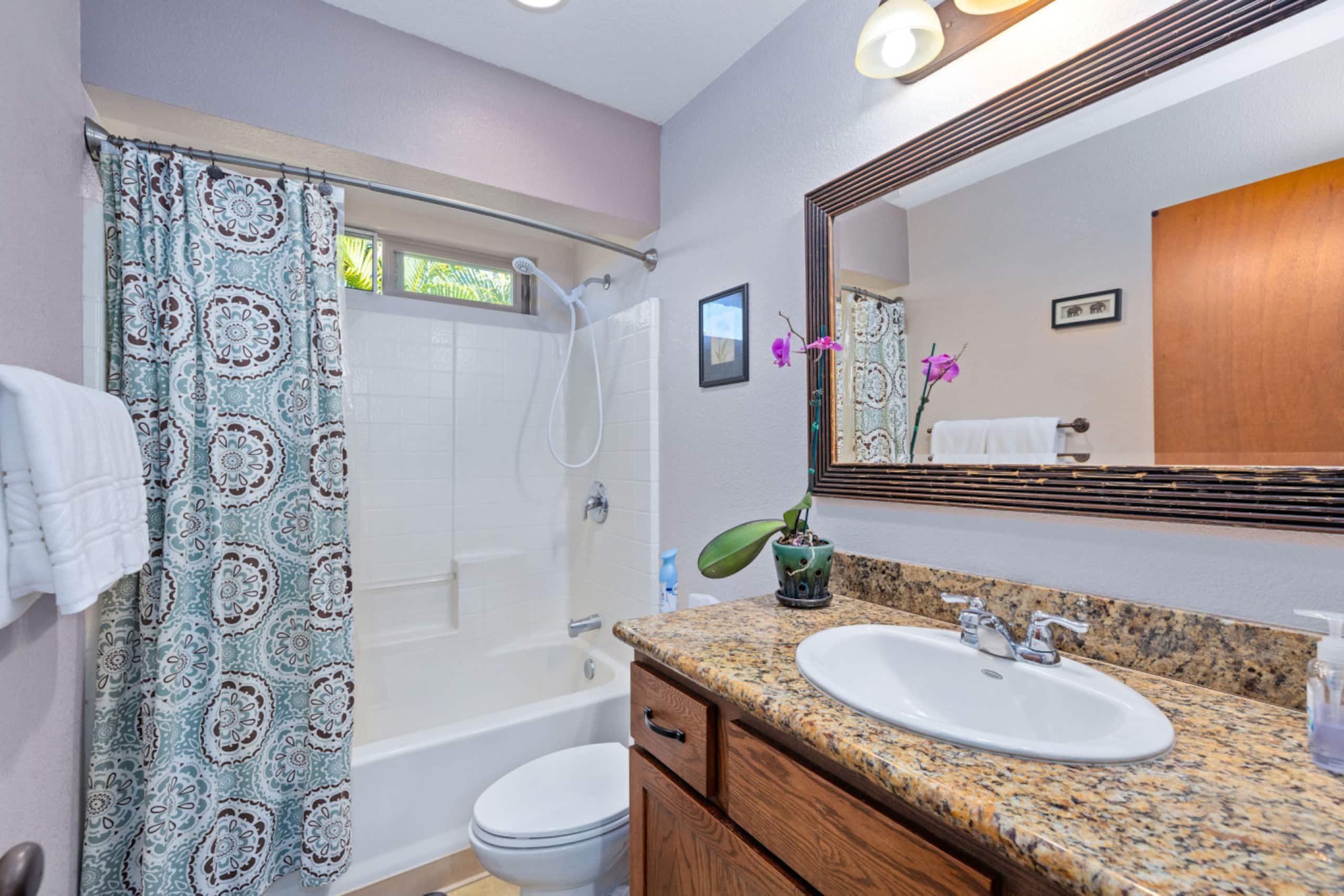 Home in Kailua-Kona · ★4.84 · 3 bedrooms · 3 beds · 2.5 baths - Image 16