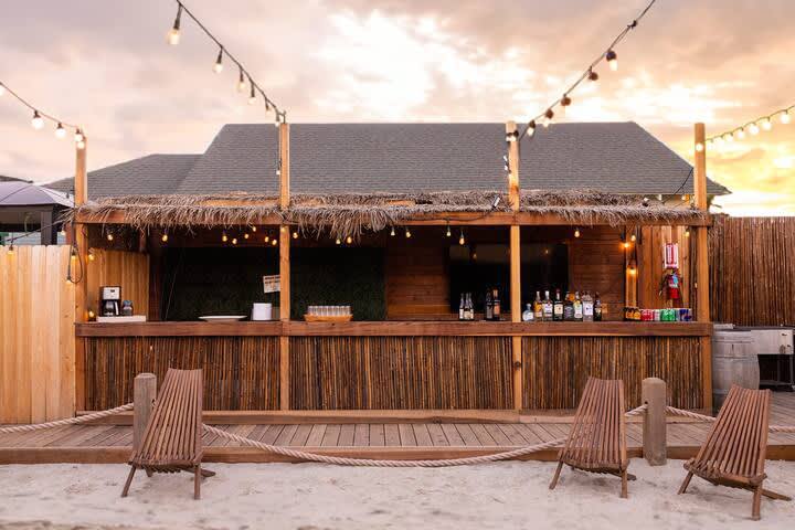 12BR Historic Church Retreat + Event Deck for 90 gallery image 5