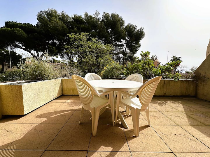 Appartement Climatisé Pour 4 Personnes Sur Le Port - Hyères