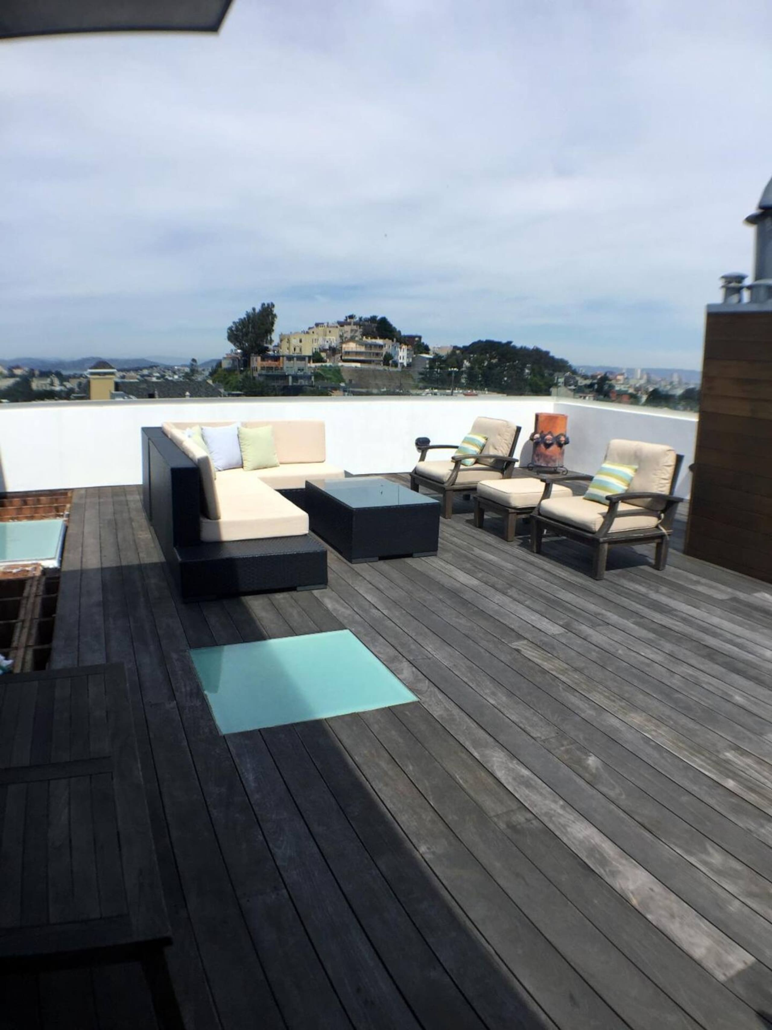 Home in San Francisco · ★4.88 · 3 bedrooms · 3 beds · 2.5 baths - Image 56