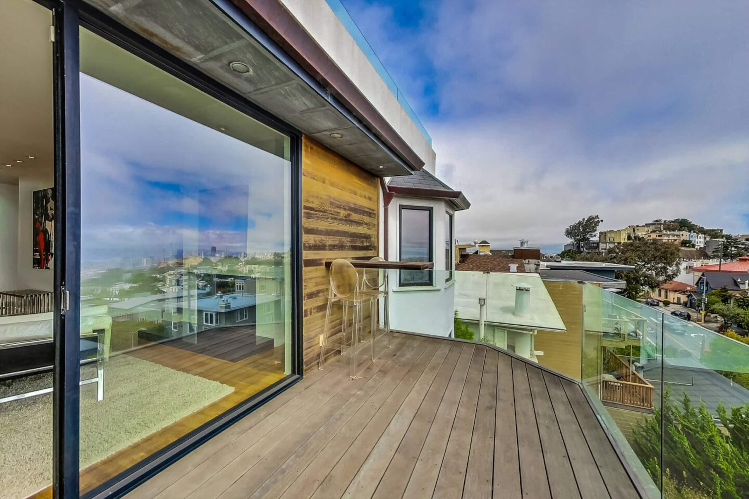 Home in San Francisco · ★4.88 · 3 bedrooms · 3 beds · 2.5 baths - Image 43