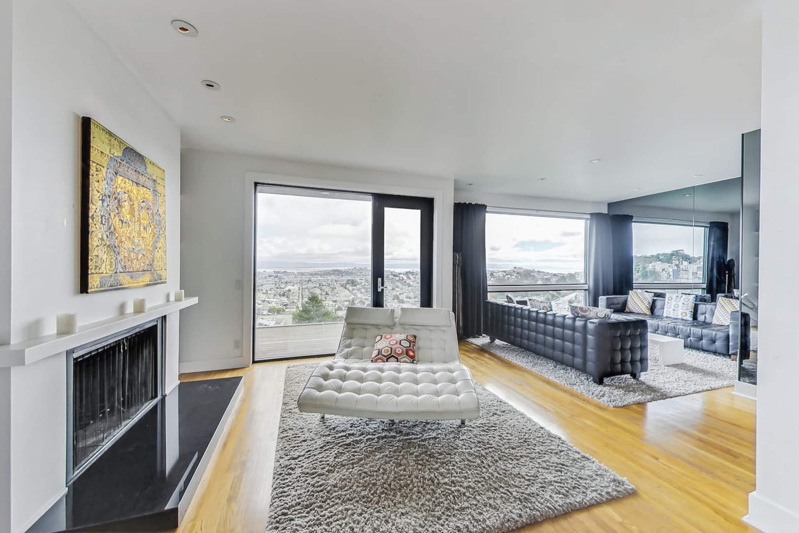 Home in San Francisco · ★4.88 · 3 bedrooms · 3 beds · 2.5 baths - Image 1