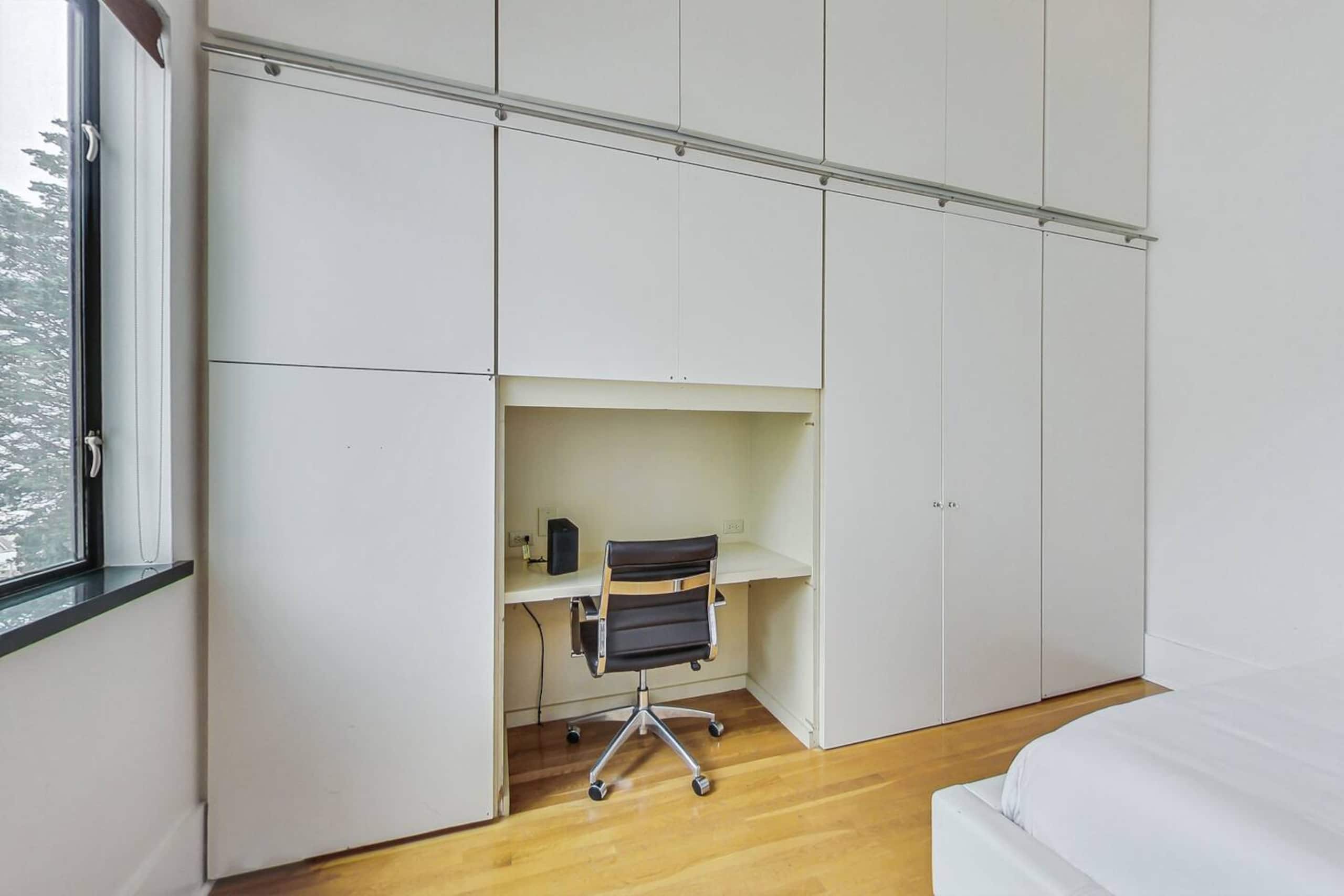 Home in San Francisco · ★4.88 · 3 bedrooms · 3 beds · 2.5 baths - Image 37