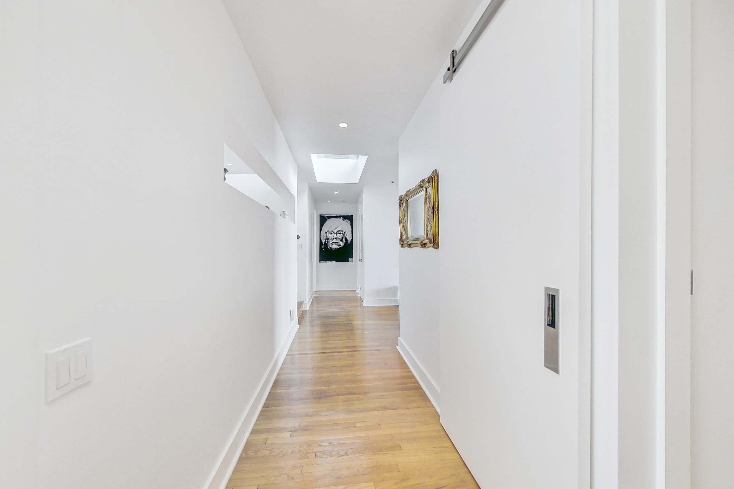 Home in San Francisco · ★4.88 · 3 bedrooms · 3 beds · 2.5 baths - Image 11