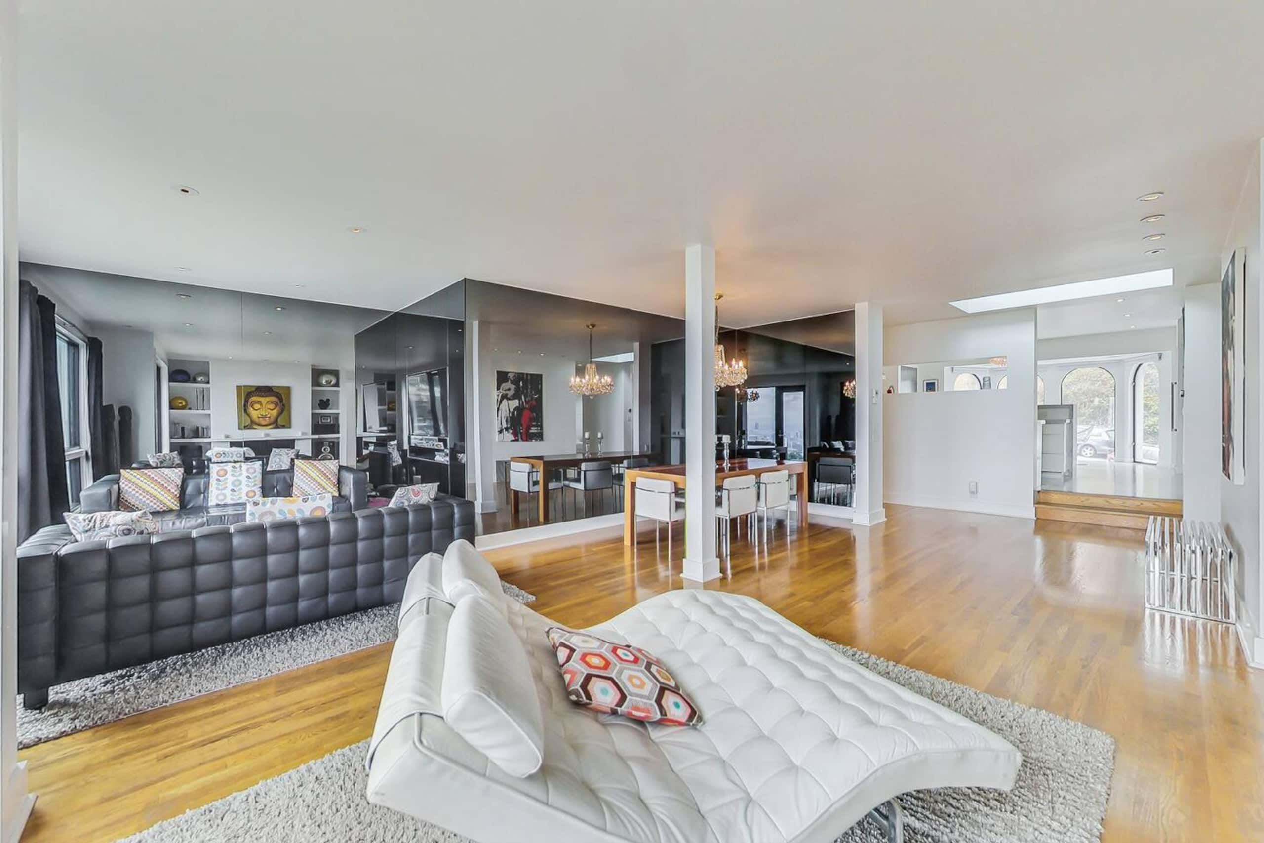 Home in San Francisco · ★4.88 · 3 bedrooms · 3 beds · 2.5 baths - Image 16