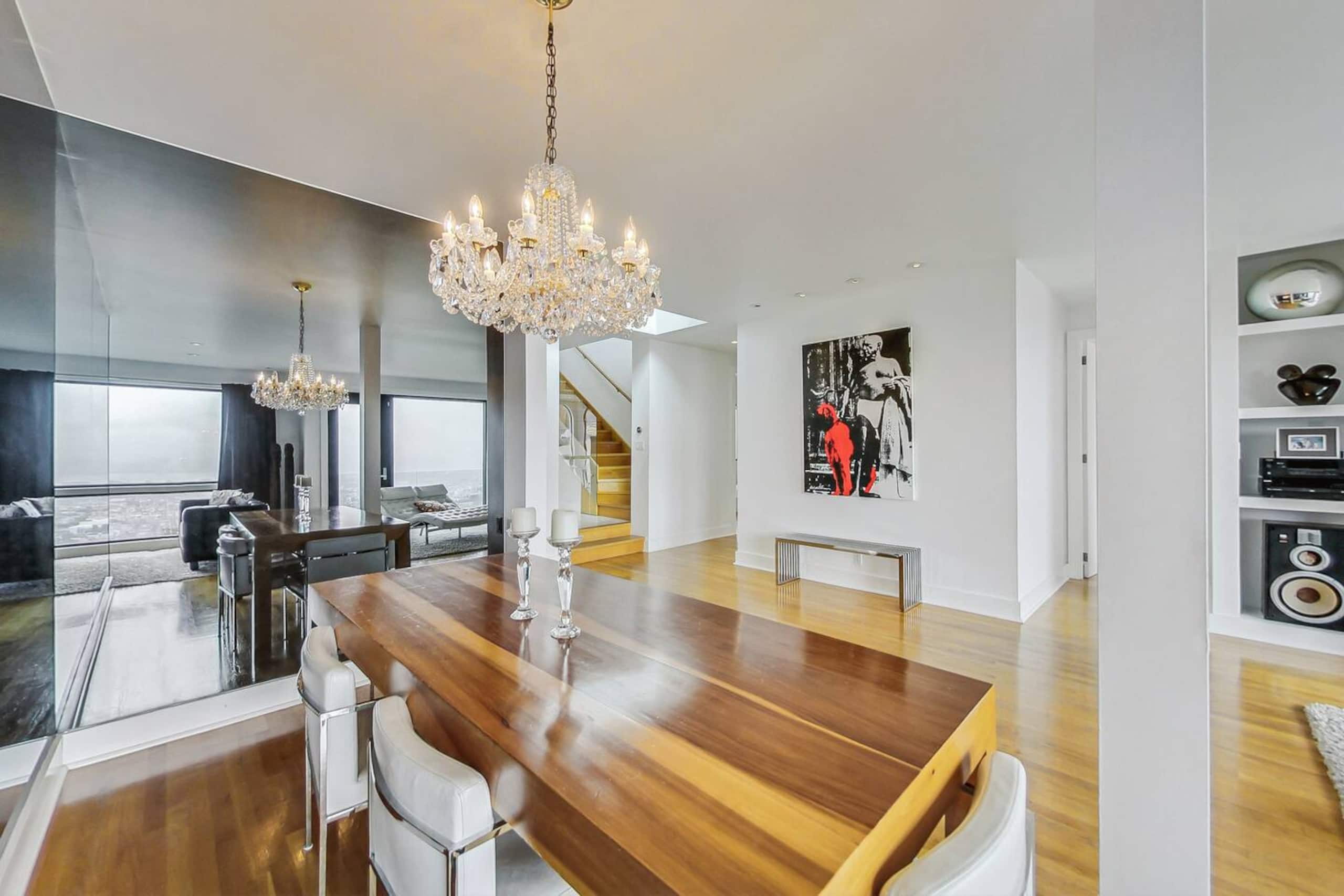 Home in San Francisco · ★4.88 · 3 bedrooms · 3 beds · 2.5 baths - Image 21