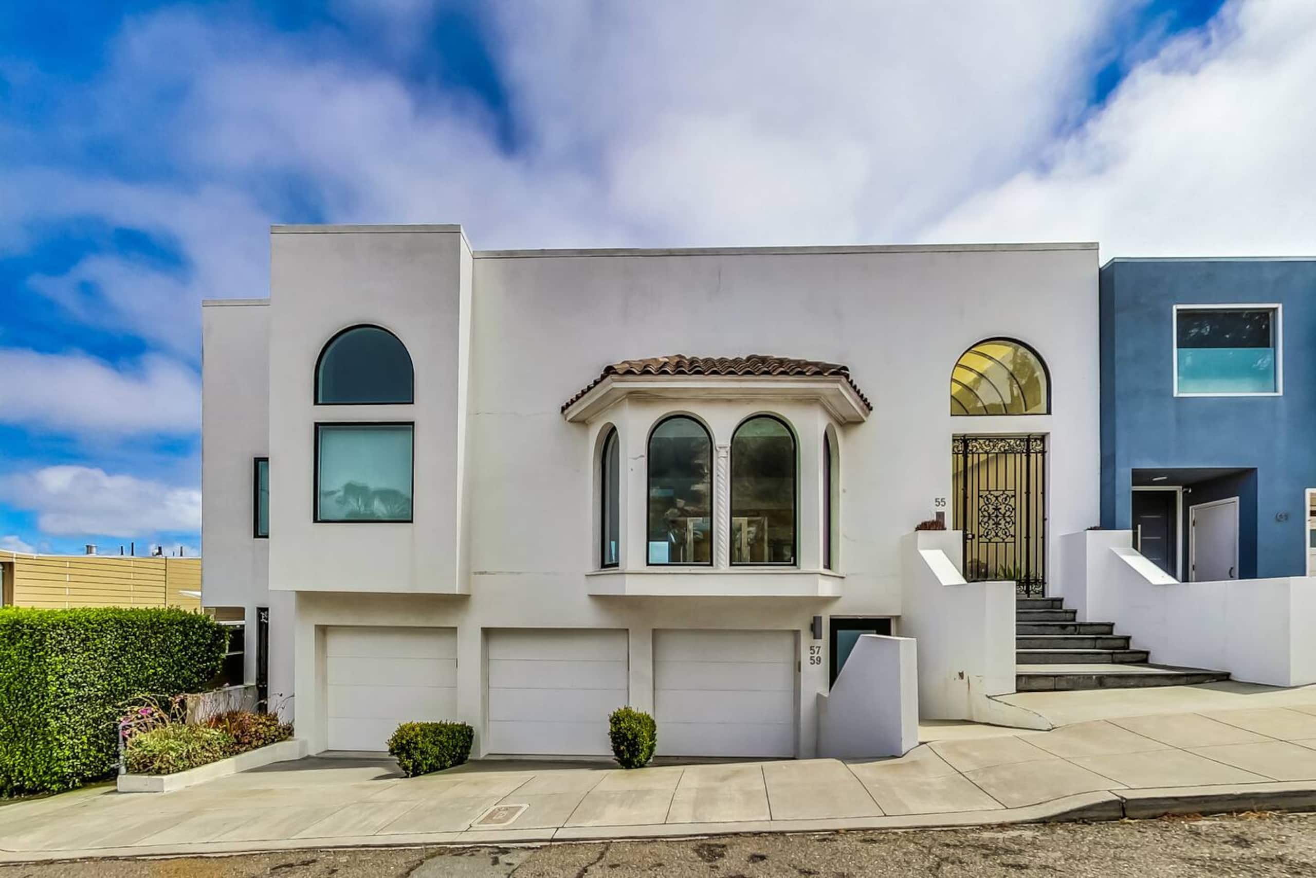 Home in San Francisco · ★4.88 · 3 bedrooms · 3 beds · 2.5 baths - Image 7