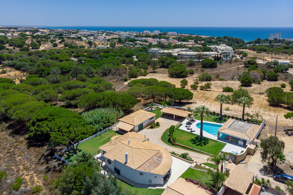 Villa Estrela — view 2