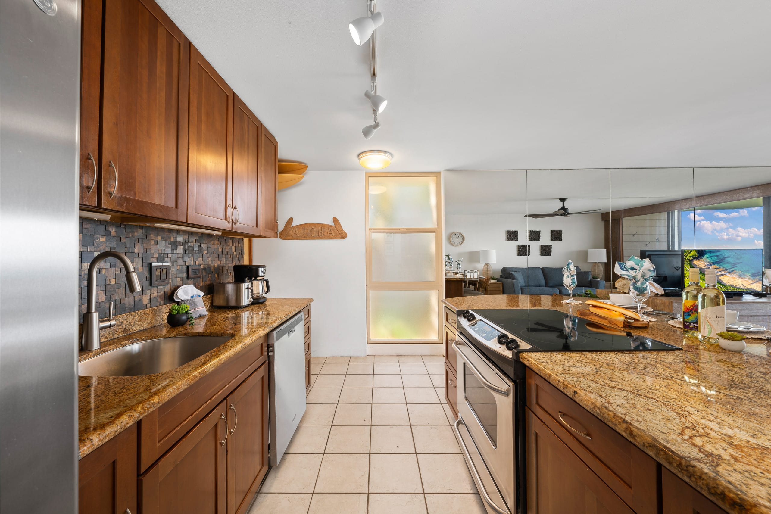 Condo in Lahaina · ★4.45 · 1 bedroom · 2 beds · 1 bath - Image 11