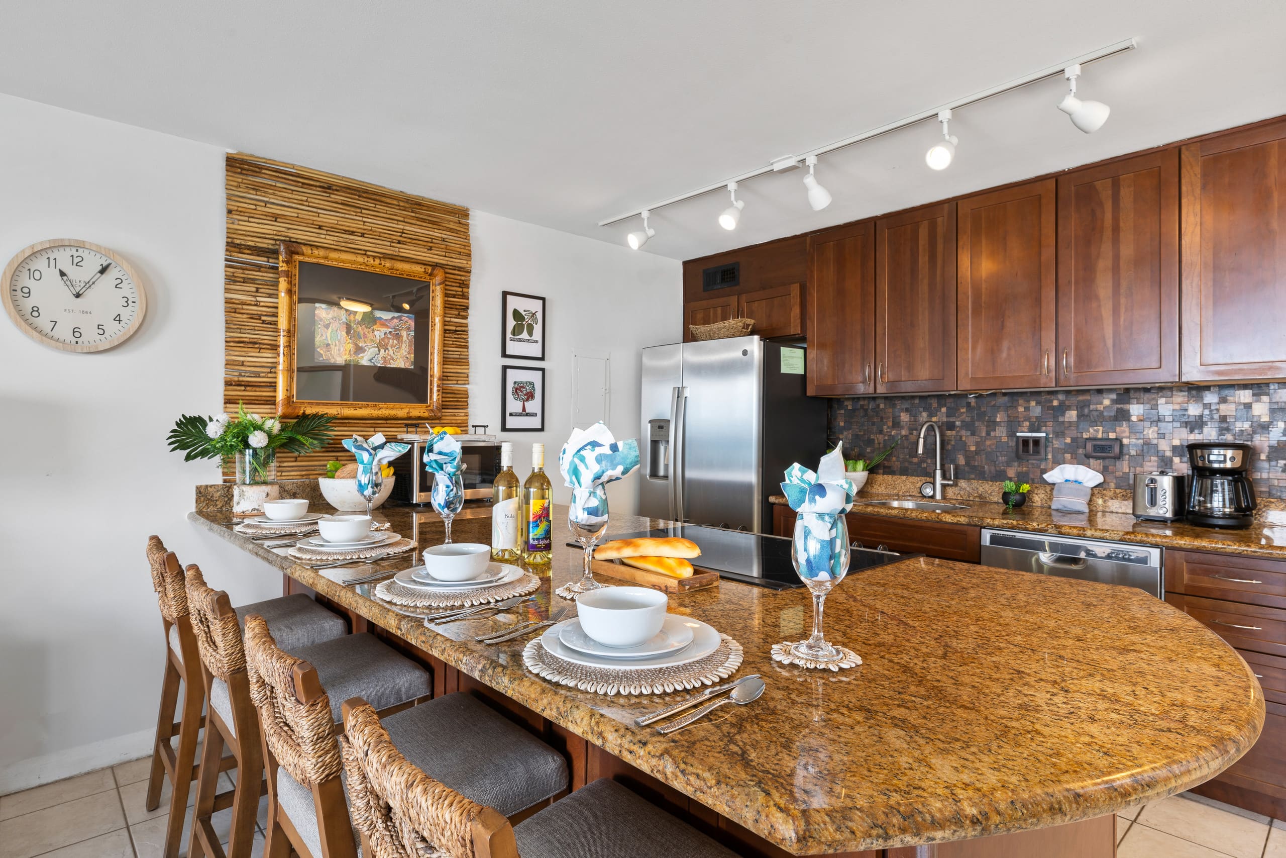 Condo in Lahaina · ★4.45 · 1 bedroom · 2 beds · 1 bath - Image 8