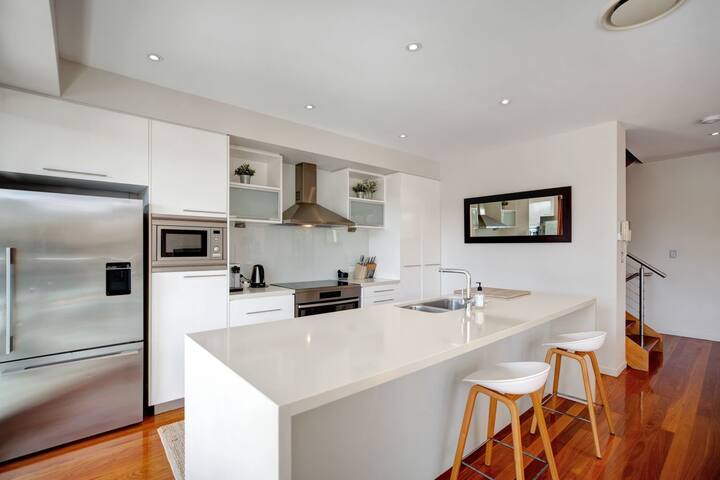 2/20 Kingfisher Drive, Peregian Beach gallery image 3