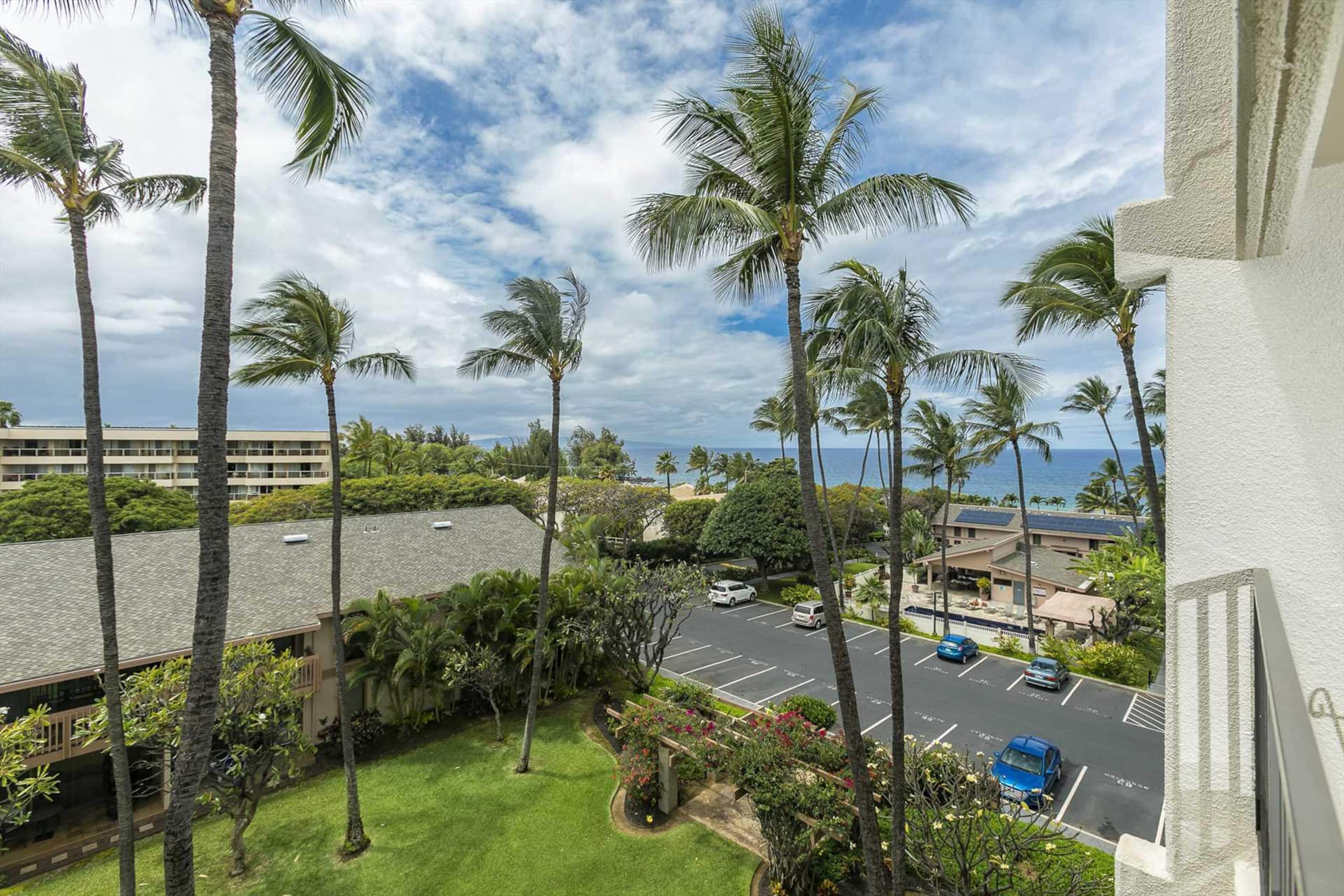 Condo in Kihei · ★4.89 · 1 bedroom · 1 bed · 1 private bath - Image 3