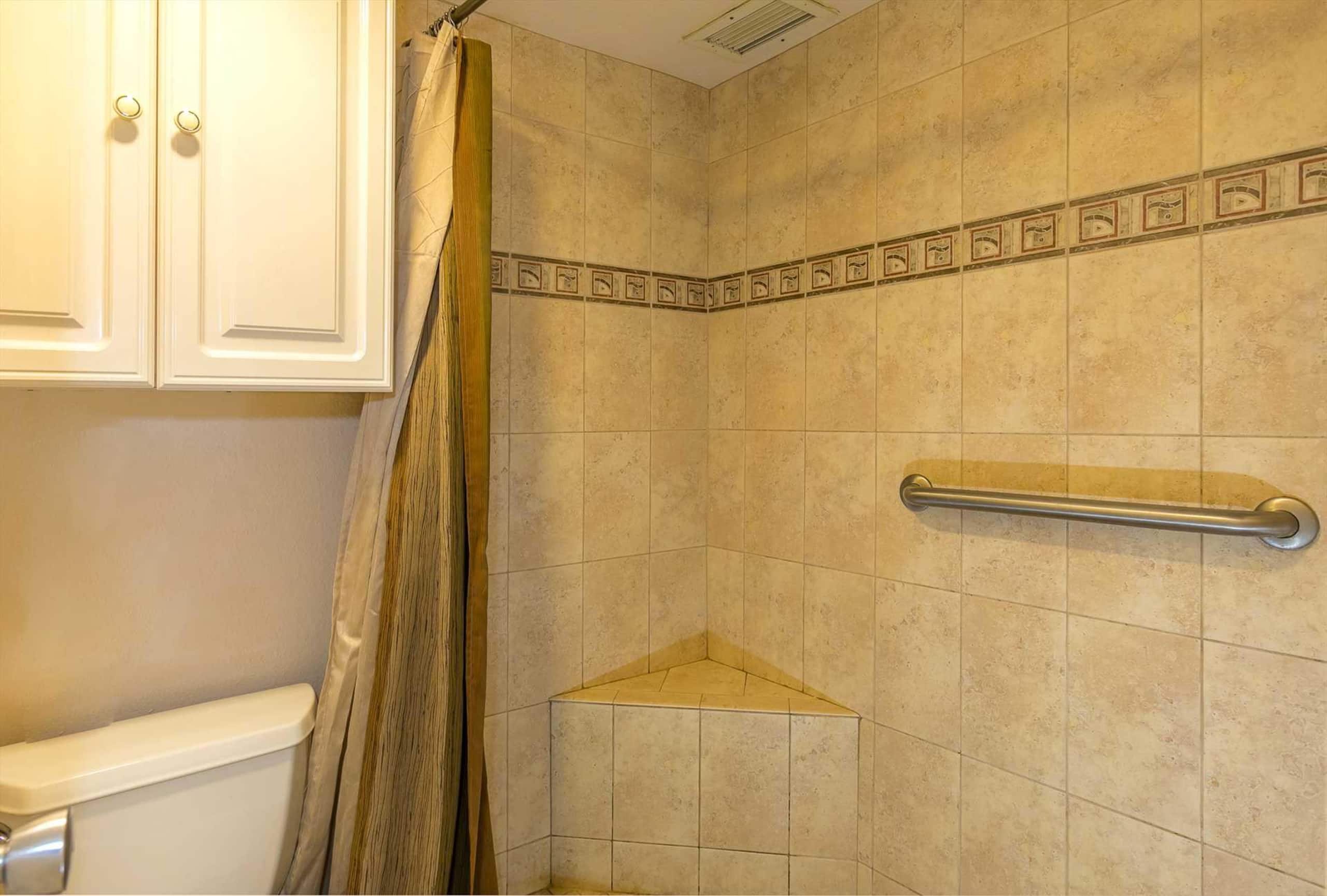Condo in Kihei · ★4.89 · 1 bedroom · 1 bed · 1 private bath - Image 21