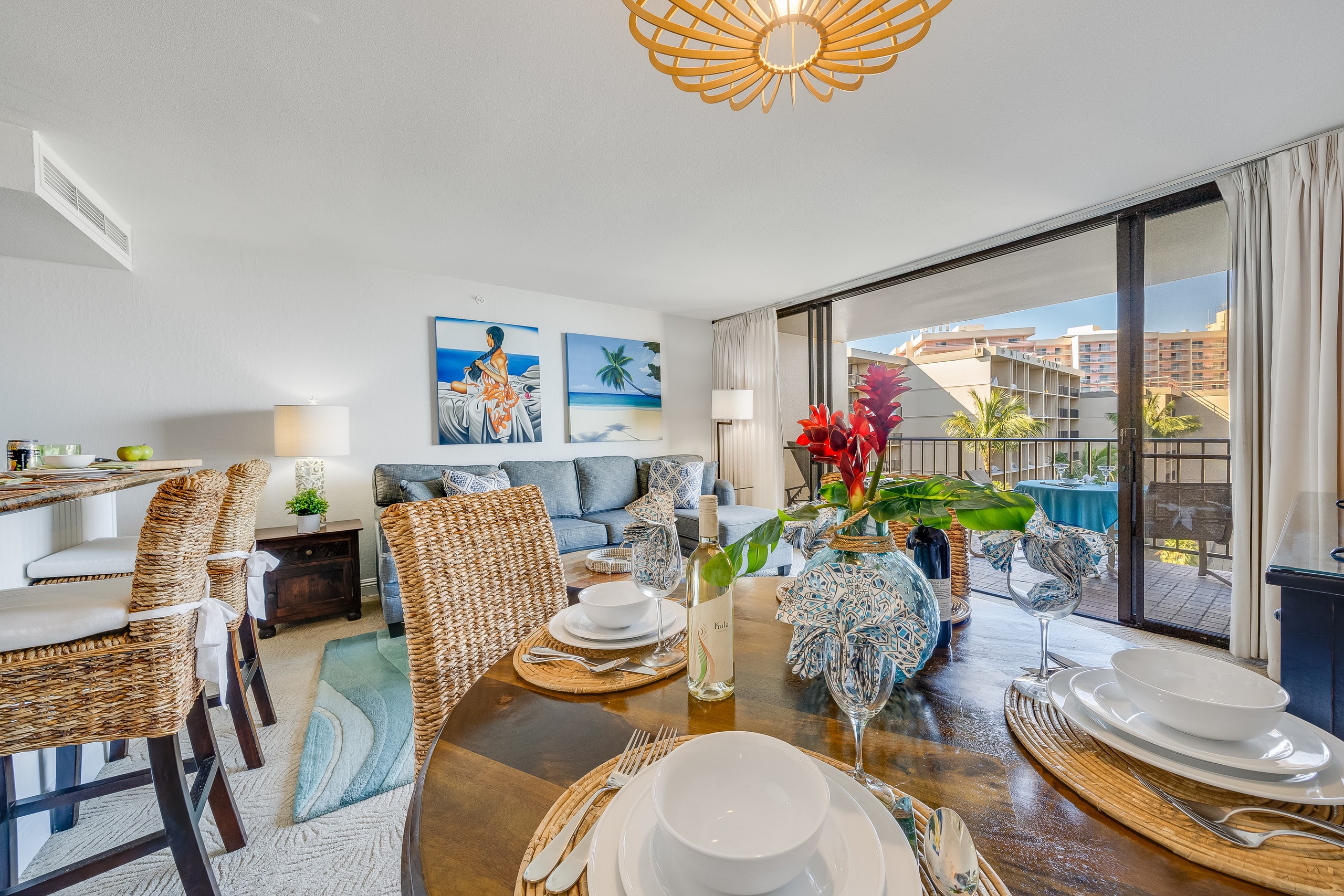 Condo in Lahaina · ★4.76 · 2 bedrooms · 4 beds · 2 baths - Image 11