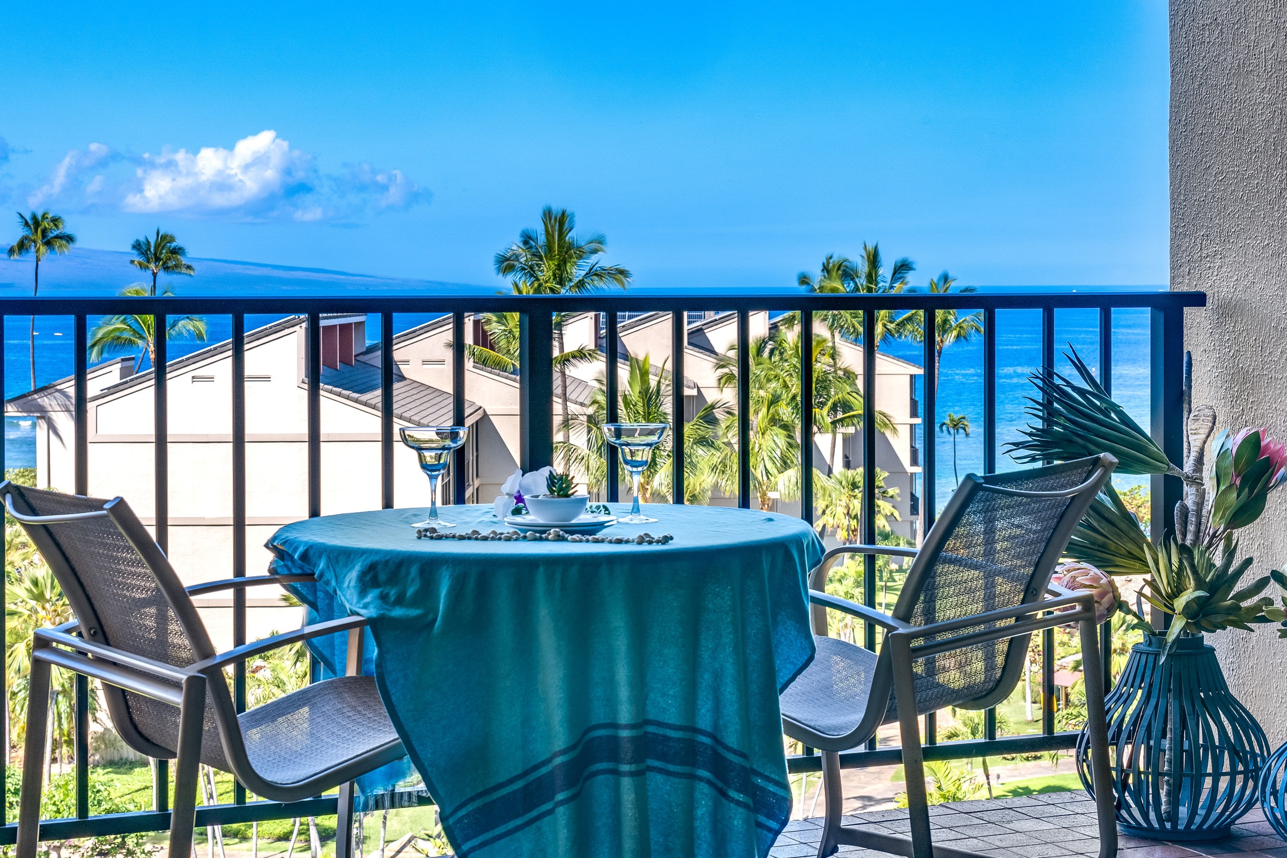 Condo in Lahaina · ★4.76 · 2 bedrooms · 4 beds · 2 baths - Image 23