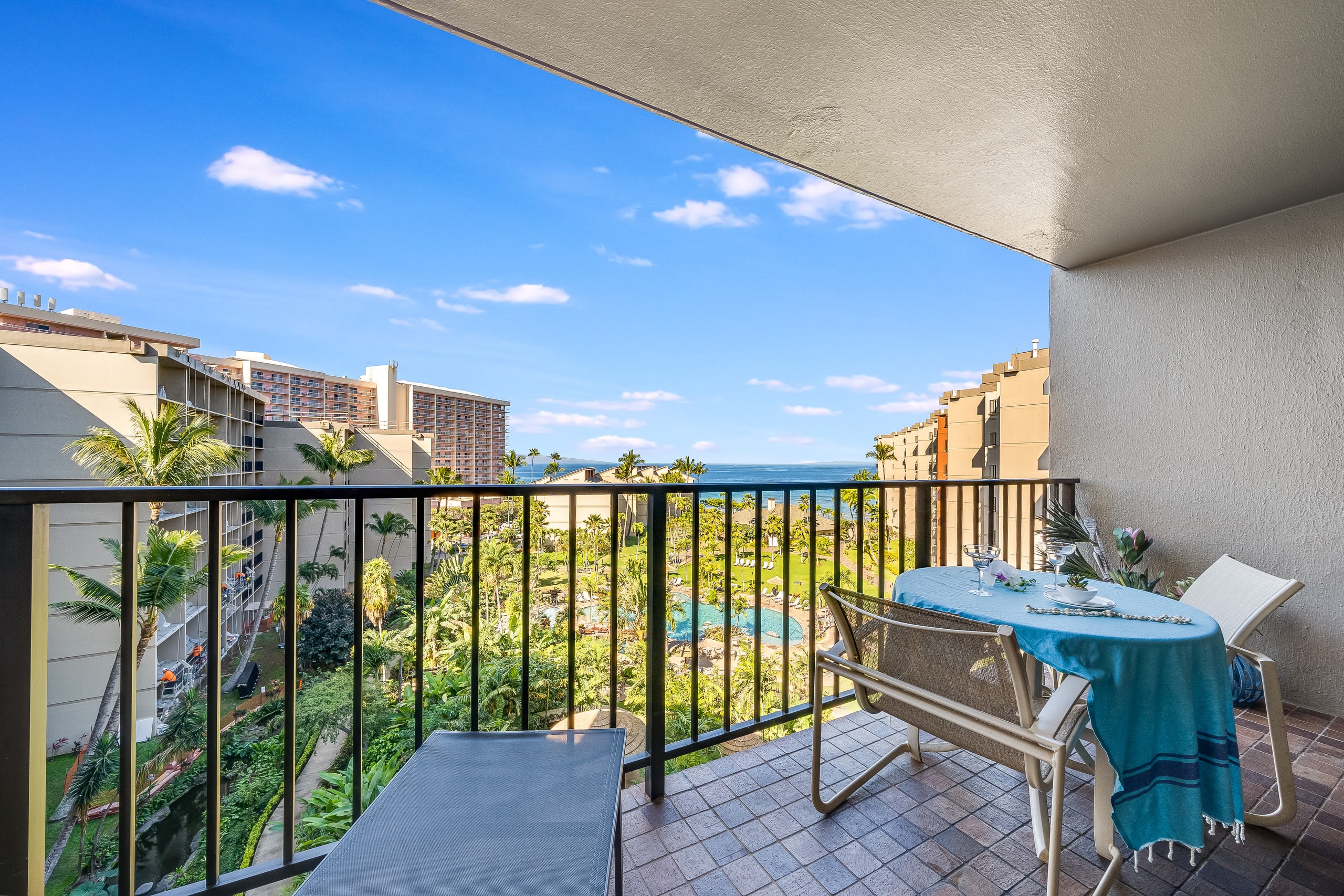 Condo in Lahaina · ★4.76 · 2 bedrooms · 4 beds · 2 baths - Image 22