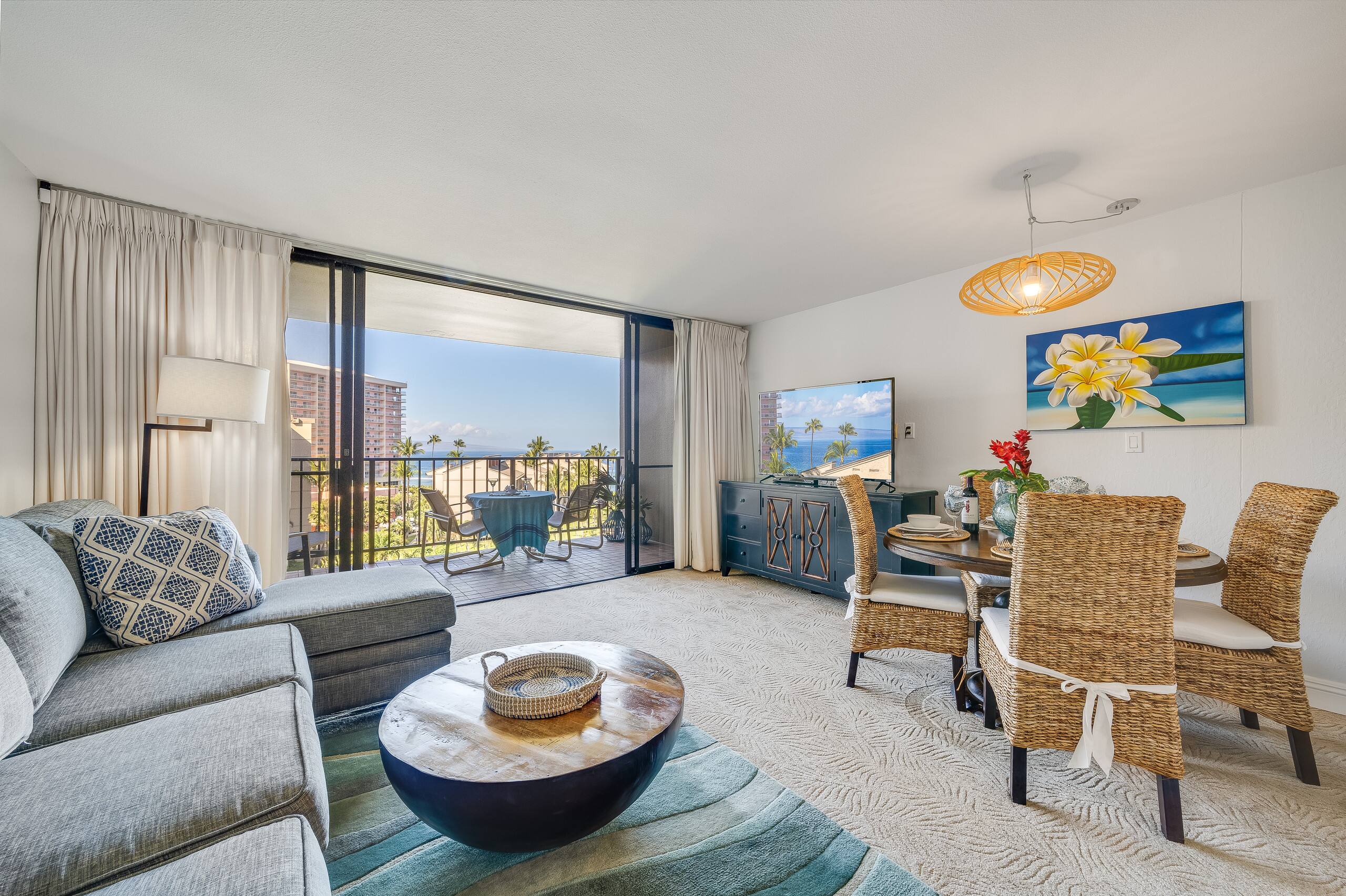 Condo in Lahaina · ★4.76 · 2 bedrooms · 4 beds · 2 baths - Image 2