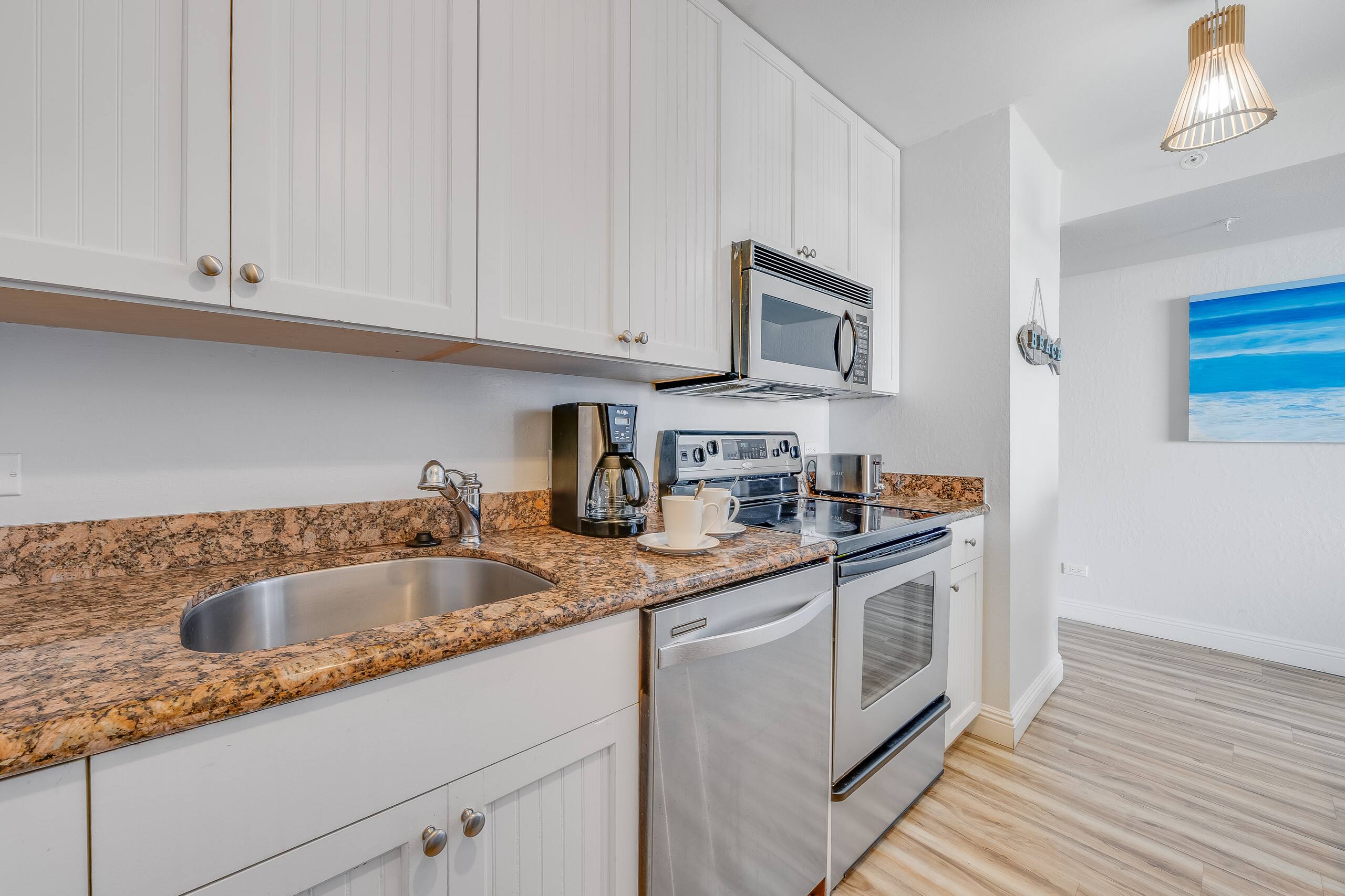 Condo in Lahaina · ★4.76 · 2 bedrooms · 4 beds · 2 baths - Image 6