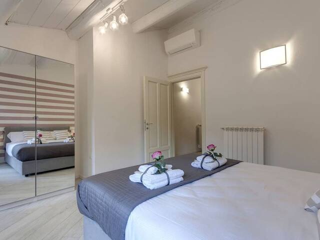 Hibisco Apartment by Mamo Florence gallery image 3