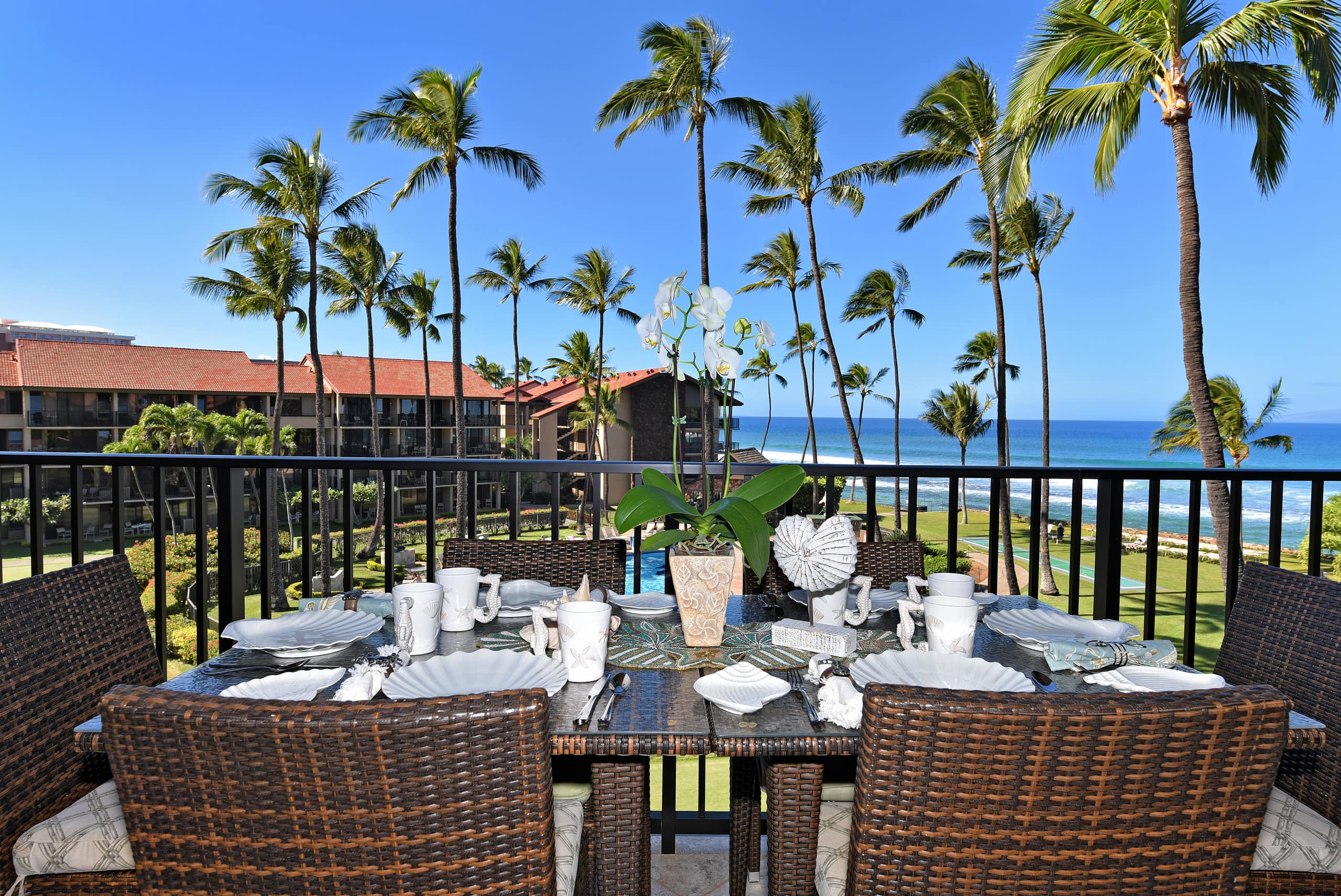 Condo in Lahaina · ★4.64 · 3 bedrooms · 5 beds · 3 baths - Image 1
