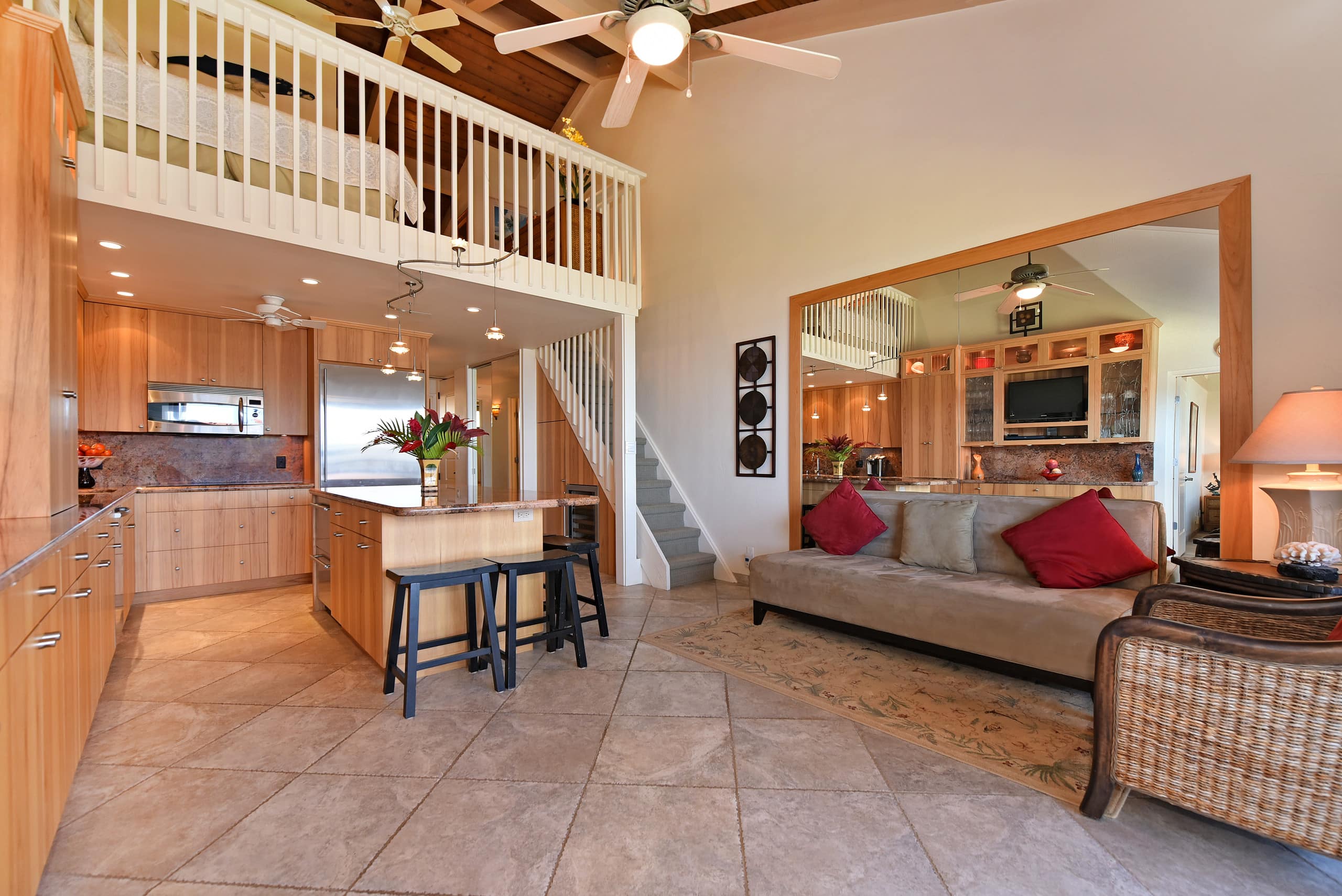 Condo in Lahaina · ★4.64 · 3 bedrooms · 5 beds · 3 baths - Image 2