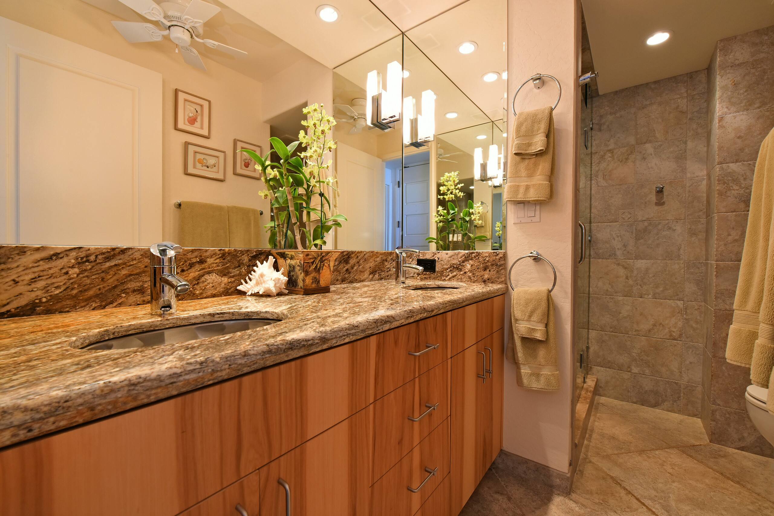 Condo in Lahaina · ★4.64 · 3 bedrooms · 5 beds · 3 baths - Image 20