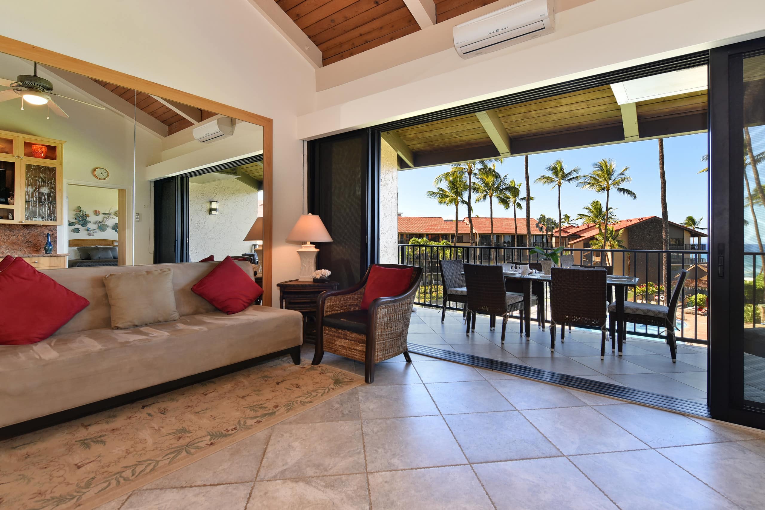 Condo in Lahaina · ★4.64 · 3 bedrooms · 5 beds · 3 baths - Image 3