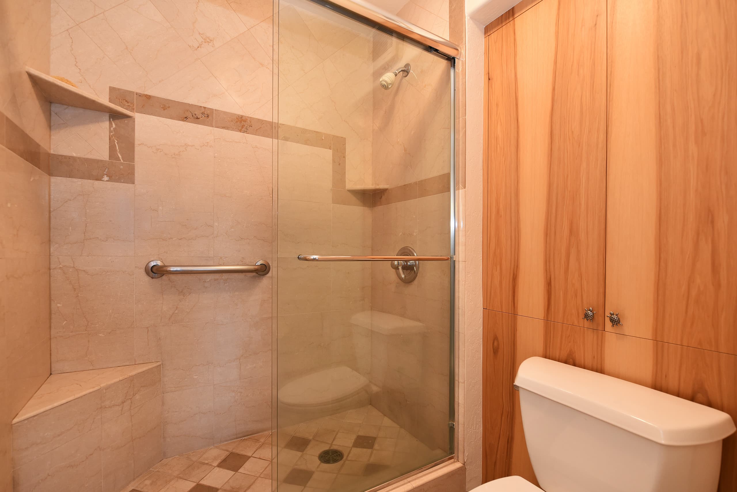 Condo in Lahaina · ★4.64 · 3 bedrooms · 5 beds · 3 baths - Image 19