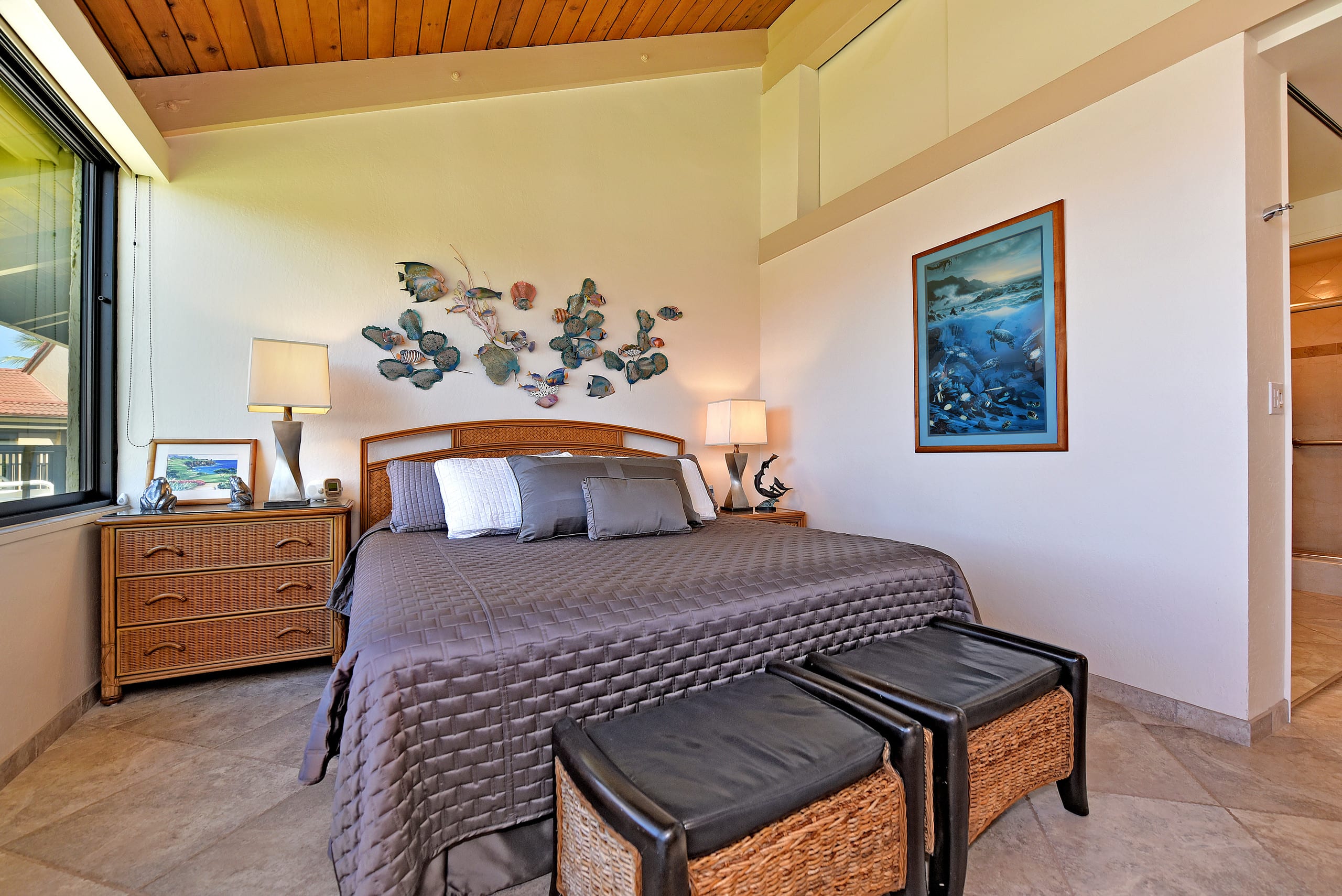 Condo in Lahaina · ★4.64 · 3 bedrooms · 5 beds · 3 baths - Image 11