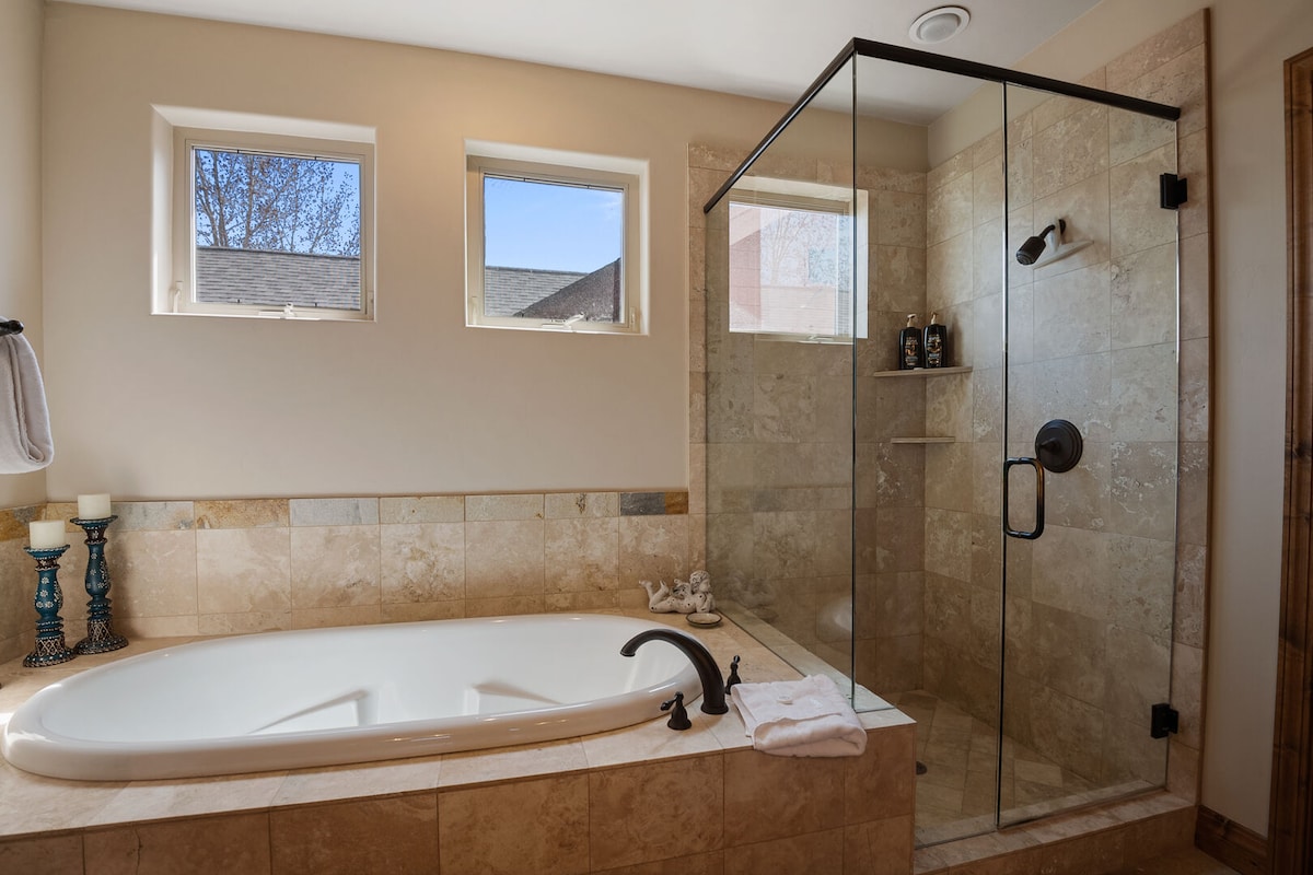 Adventure Hub ~ Luxury Turnberry 23
