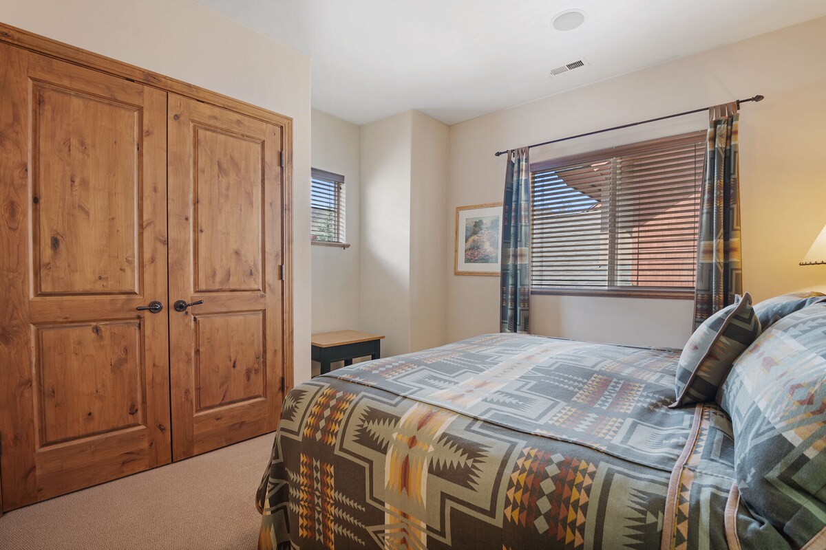 Adventure Hub ~ Luxury Turnberry 23