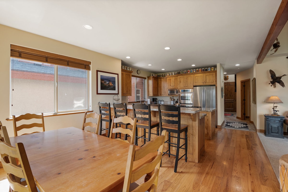 Adventure Hub ~ Luxury Turnberry 23