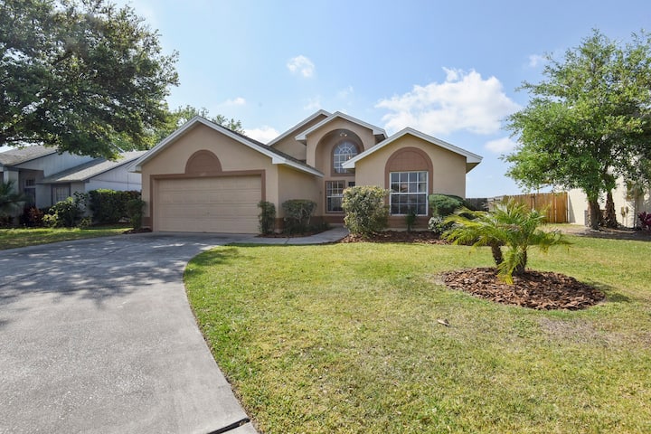South Orlando, Private Pool (Fenced On Both Sides, For Added Privacy), Wi-fi - Orlando, FL