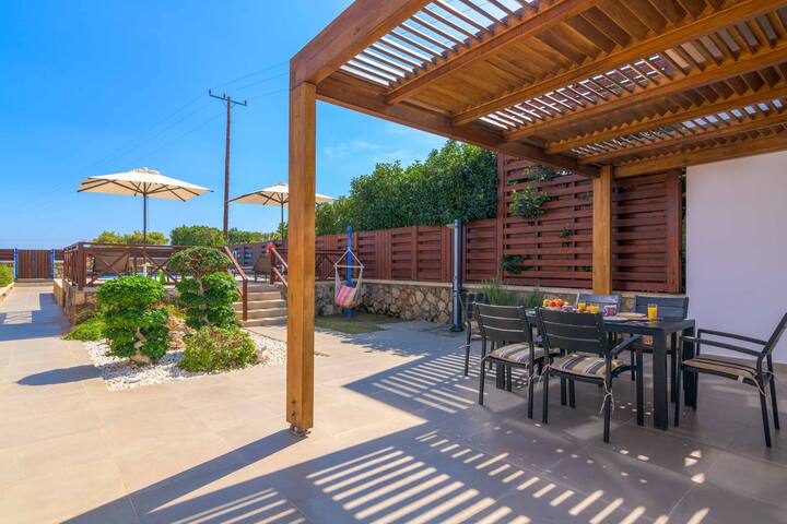 Lindos Sapphire gallery image 5