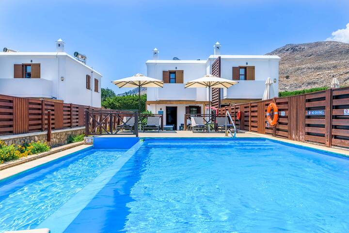 Lindos Ruby gallery image 3