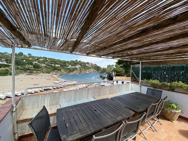 Holiday rental townhouse in Begur, Sa Riera gallery image 2