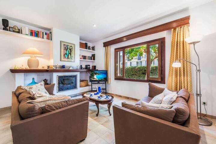 Villa Llenaire gallery image 5